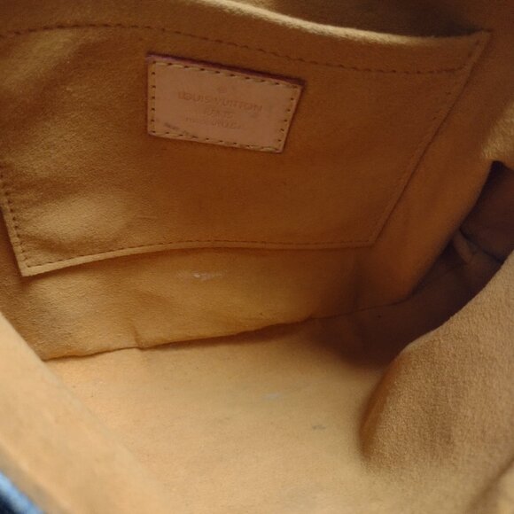Authentic RARE Louis Vuitton DENIM PLEATY π¦ππ - Picture 16 of 16